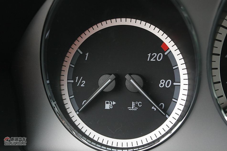 2010款奔驰C260 CGI运动型