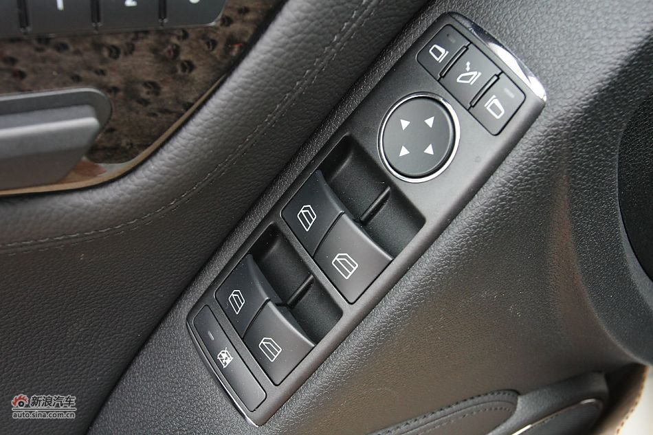 2010款奔驰C260 CGI运动型