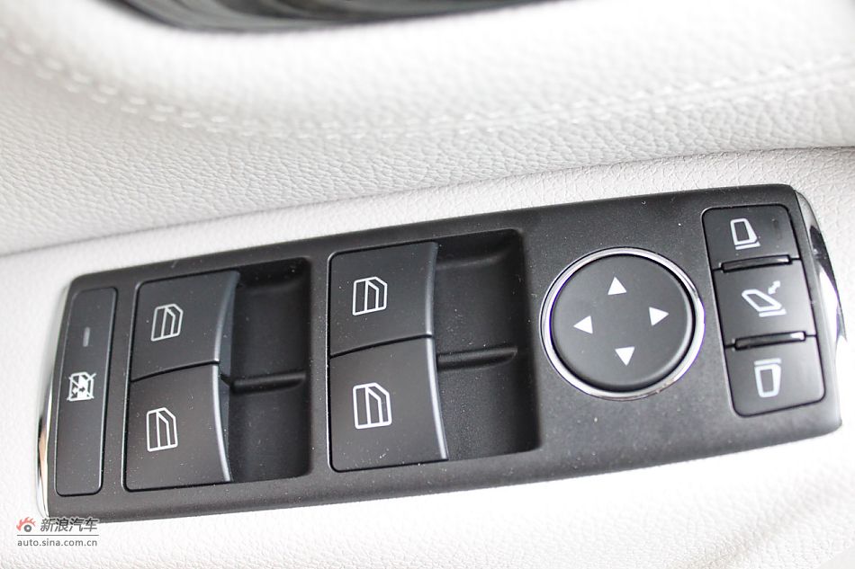 2010款奔驰C260 CGI