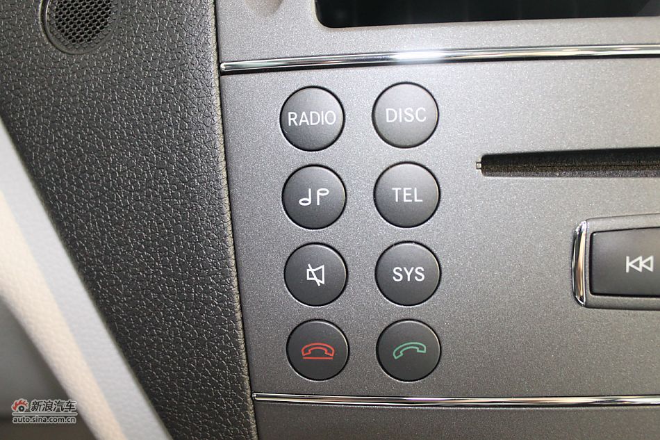 奔驰C180K经典型内饰