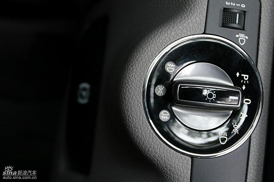 奔驰C200K试驾实拍