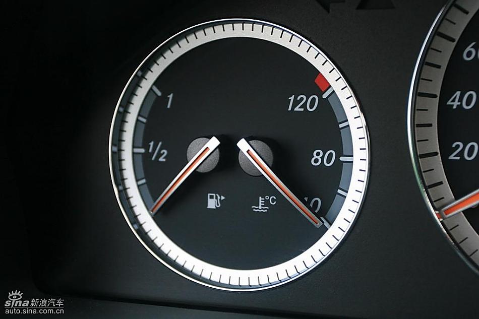 奔驰C200K试驾实拍