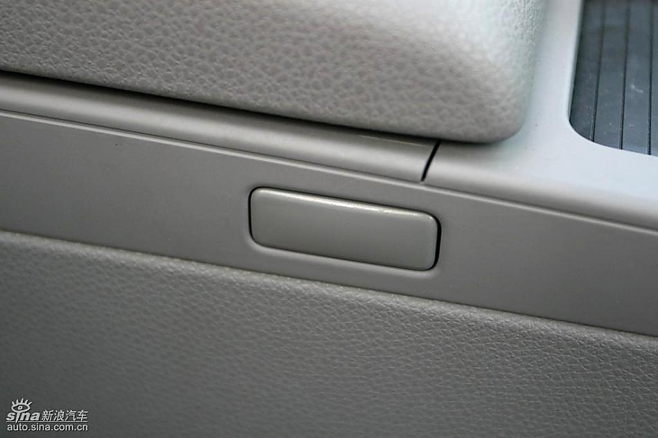 奔驰C200K试驾实拍