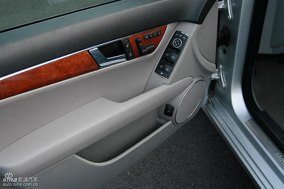 奔驰C200K试驾实拍