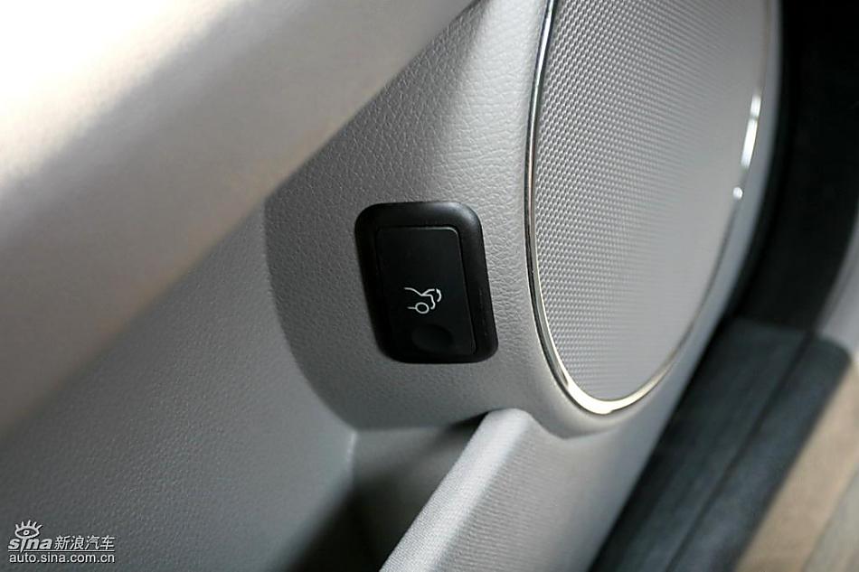 奔驰C200K试驾实拍