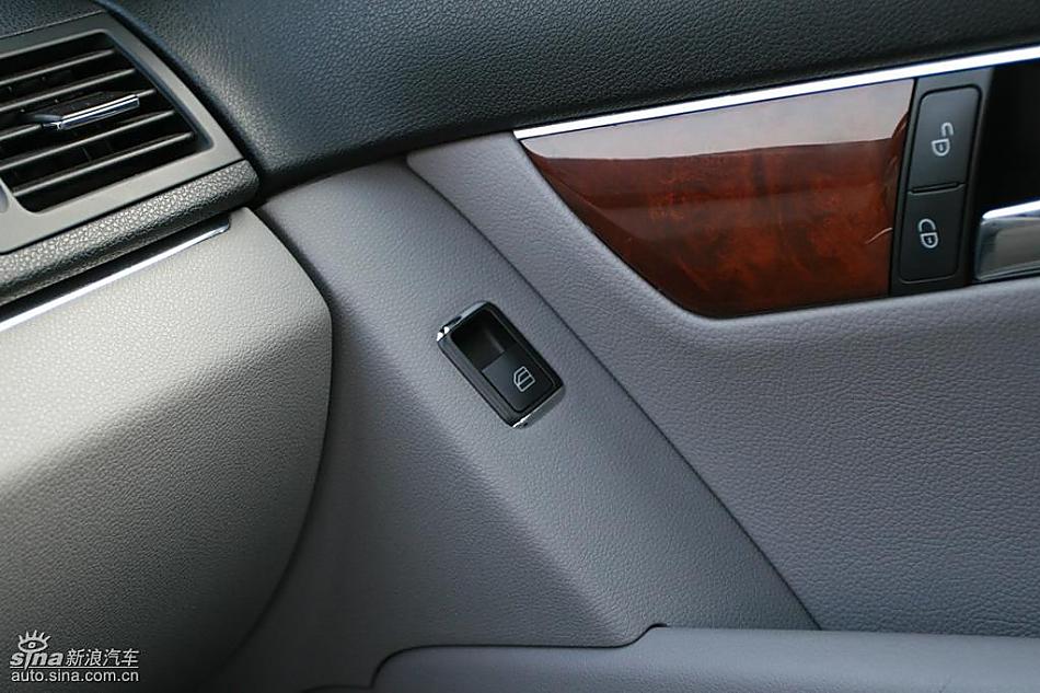 奔驰C200K试驾实拍