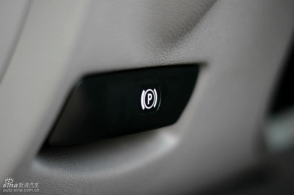 奔驰C200K试驾实拍