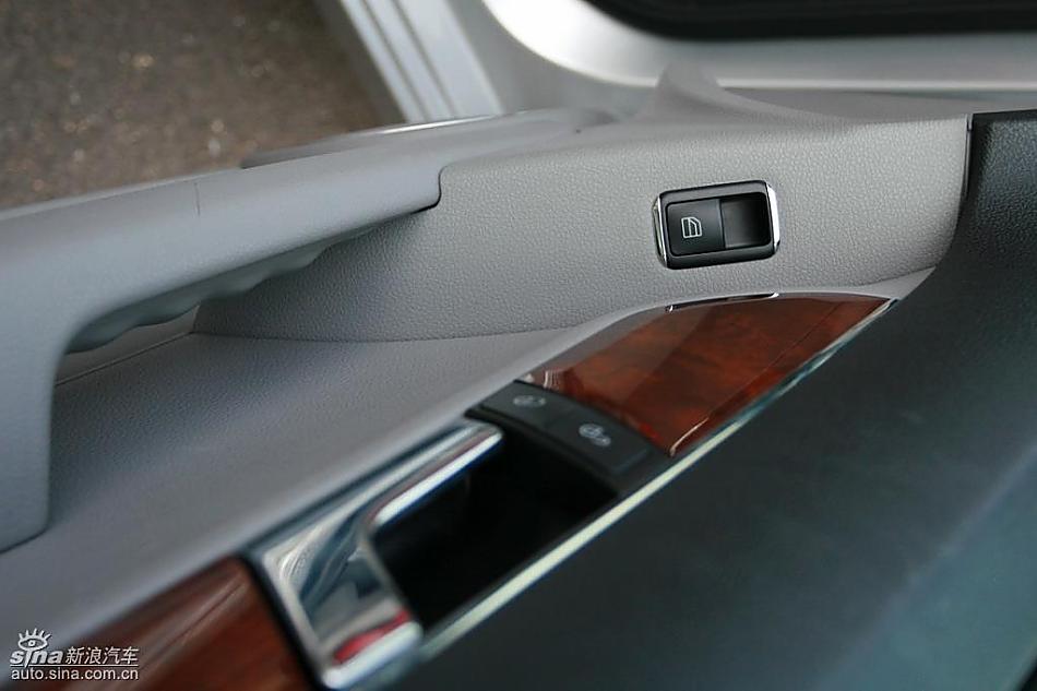 奔驰C200K试驾实拍