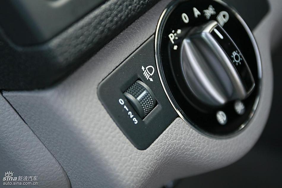 奔驰C200K试驾实拍