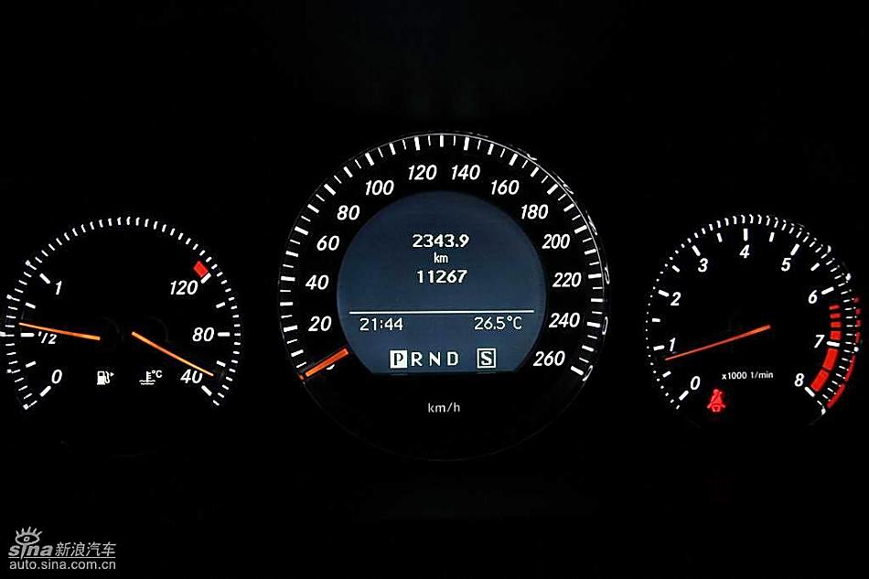 奔驰C200K试驾实拍