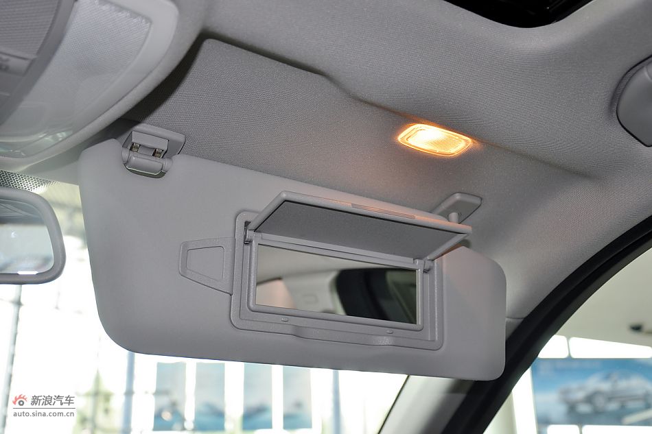 2011款奔驰C级高清到店实拍