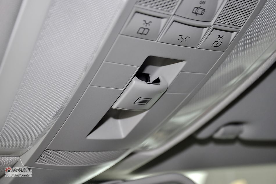 2011款奔驰C级高清到店实拍