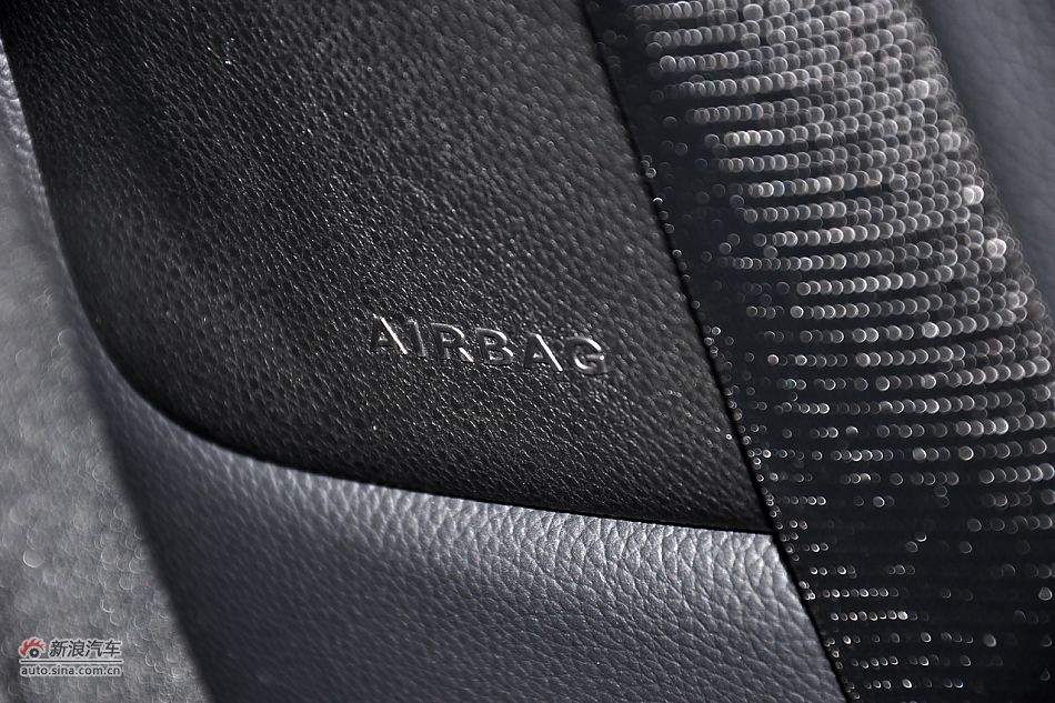 2011款奔驰C级高清到店实拍