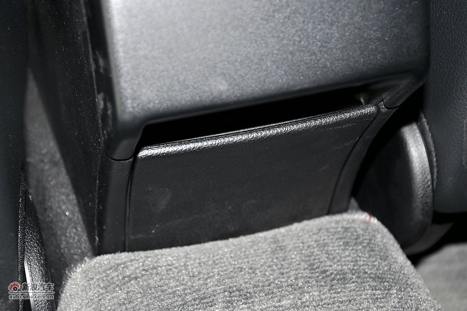 2011款奔驰C级高清到店实拍