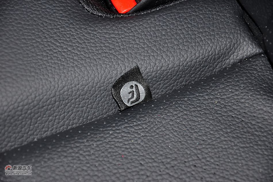 2011款奔驰C级高清到店实拍