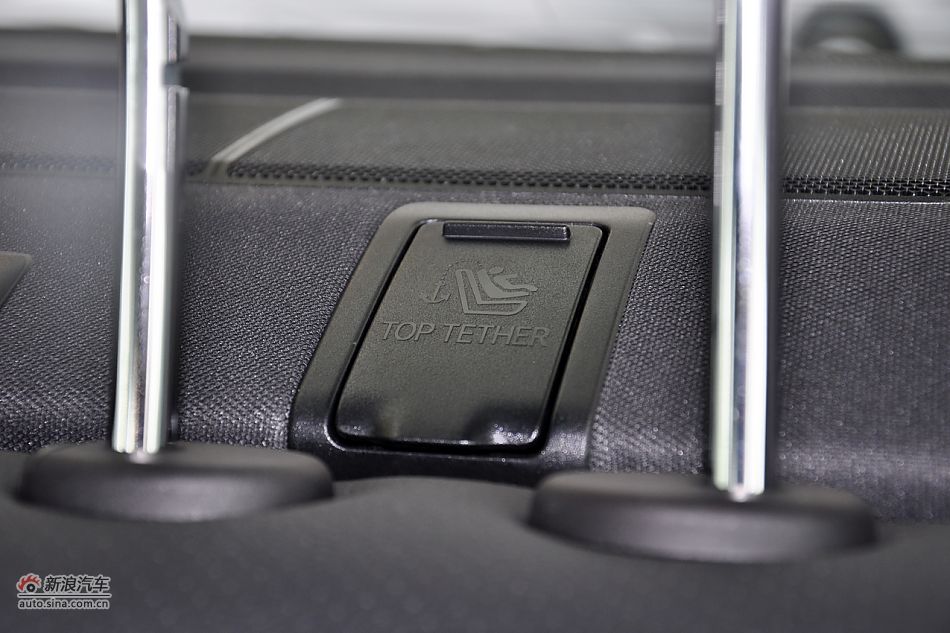 2011款奔驰C级高清到店实拍