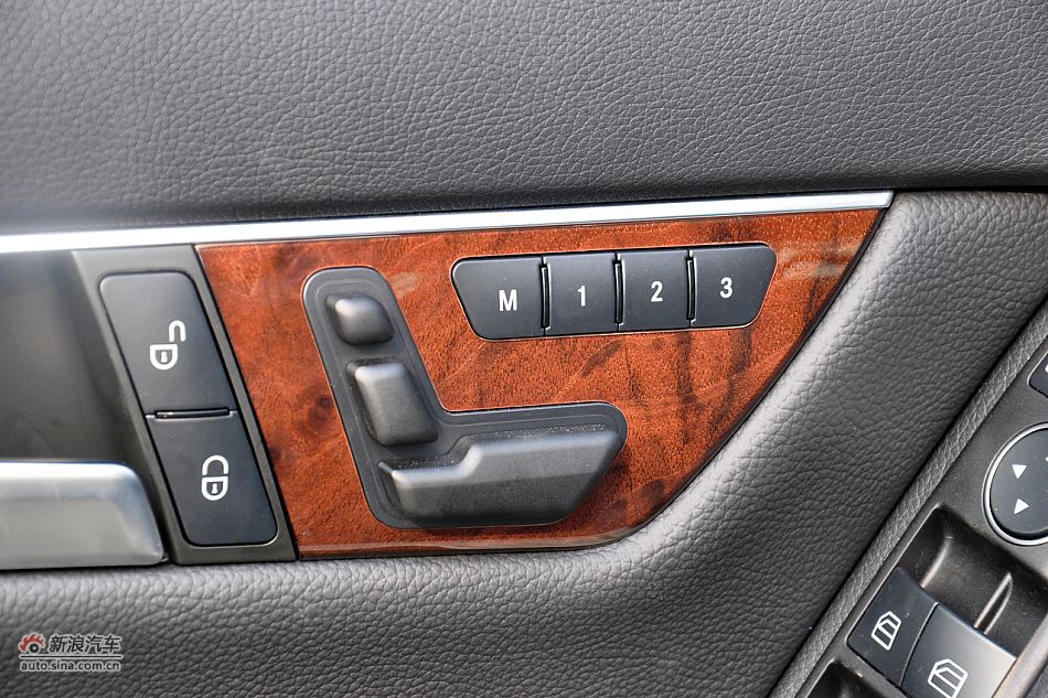 2011款奔驰C级高清到店实拍