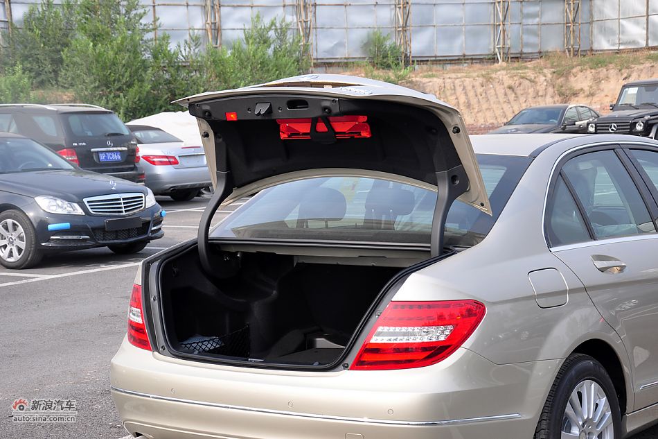 2011款奔驰C级高清到店实拍