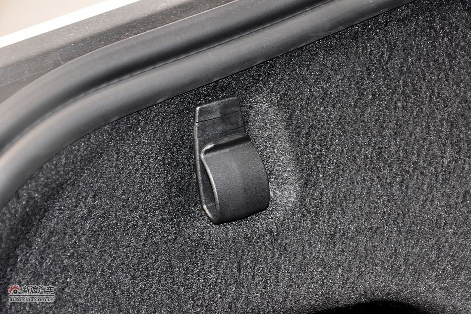 2011款奔驰C级高清到店实拍