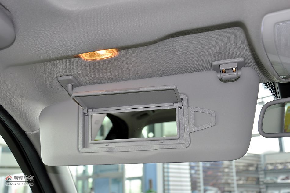 2011款奔驰C级高清到店实拍