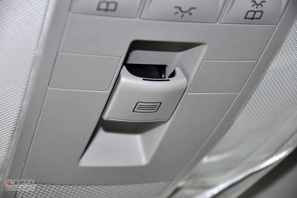 2011款奔驰C级高清到店实拍