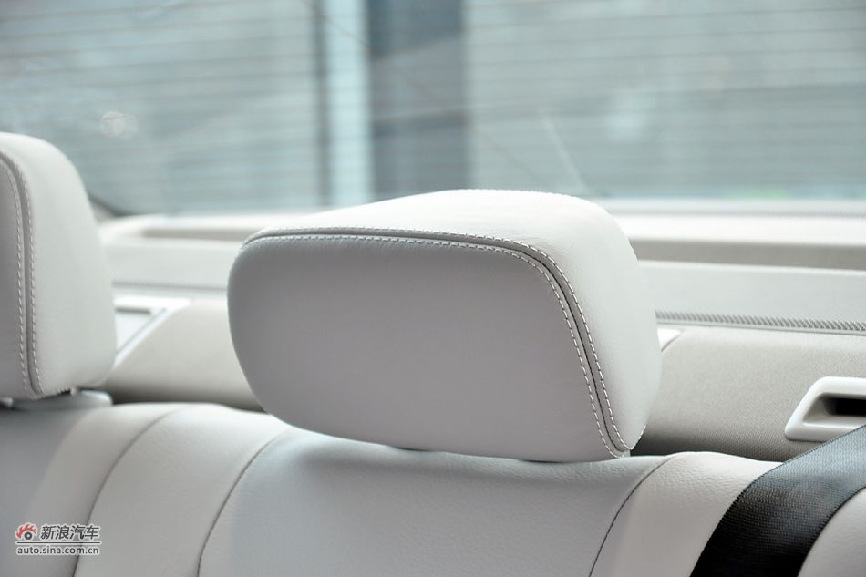 2011款奔驰C级高清到店实拍