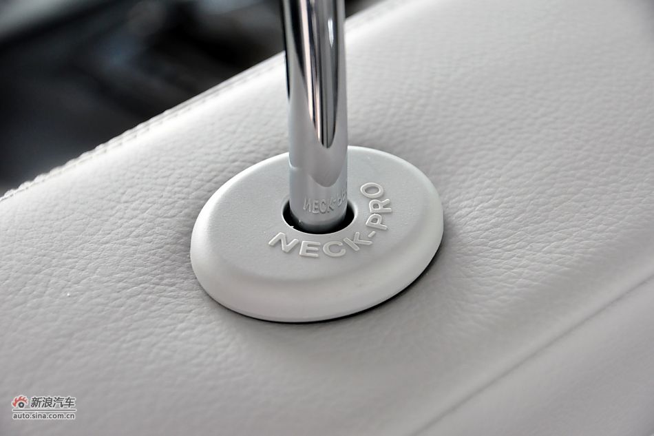 2011款奔驰C级高清到店实拍