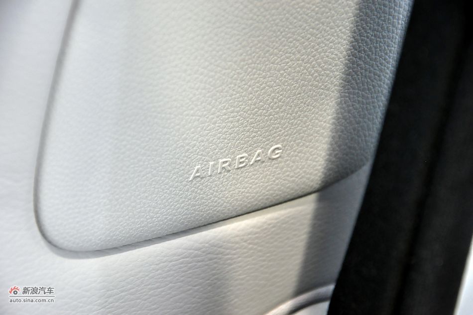 2011款奔驰C级高清到店实拍