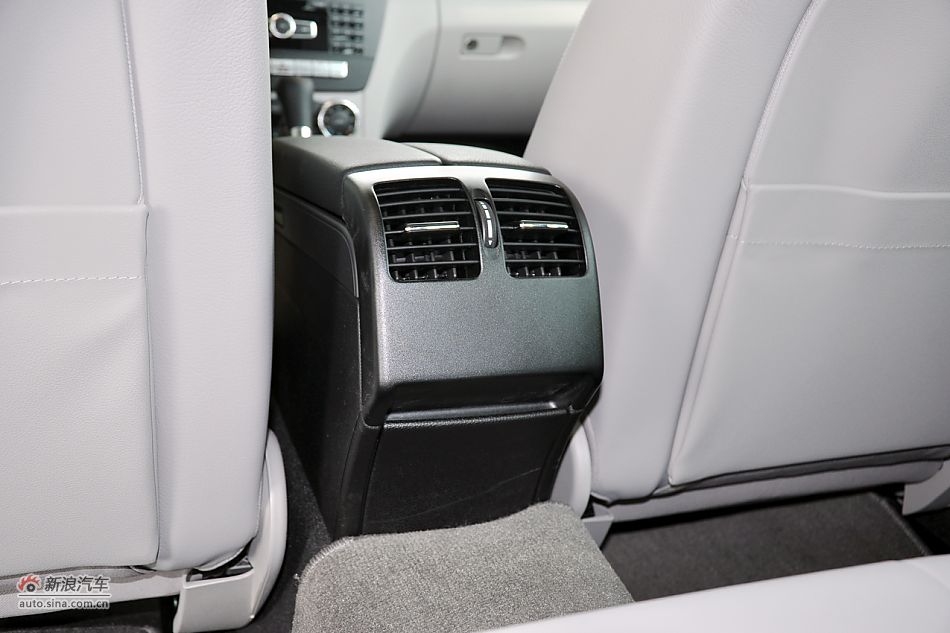 2011款奔驰C级高清到店实拍