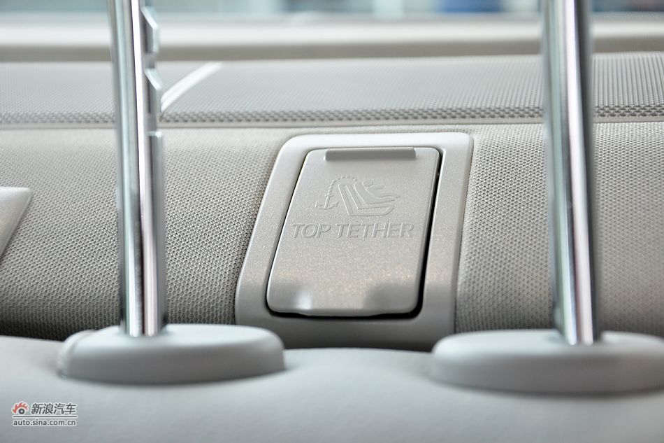 2011款奔驰C级高清到店实拍