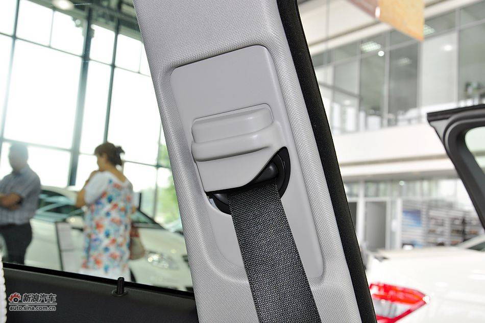 2011款奔驰C级高清到店实拍