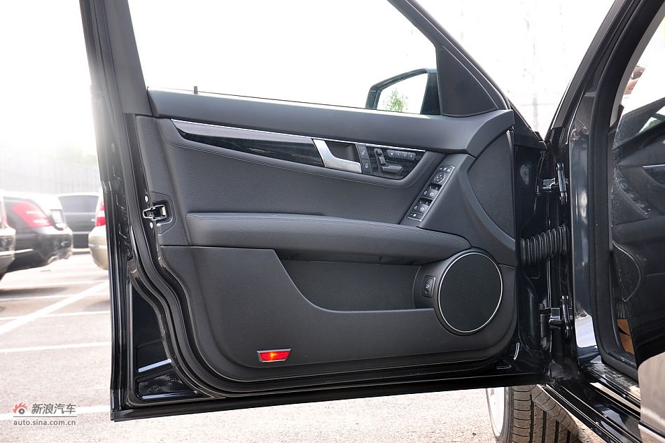 2011款奔驰C级高清到店实拍