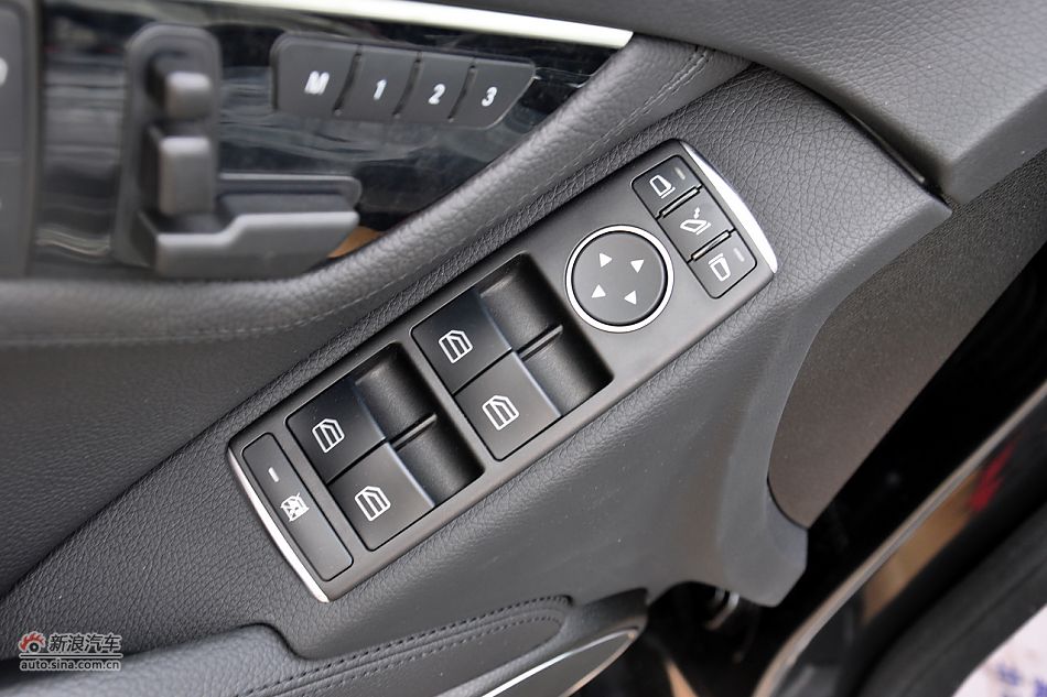 2011款奔驰C级高清到店实拍