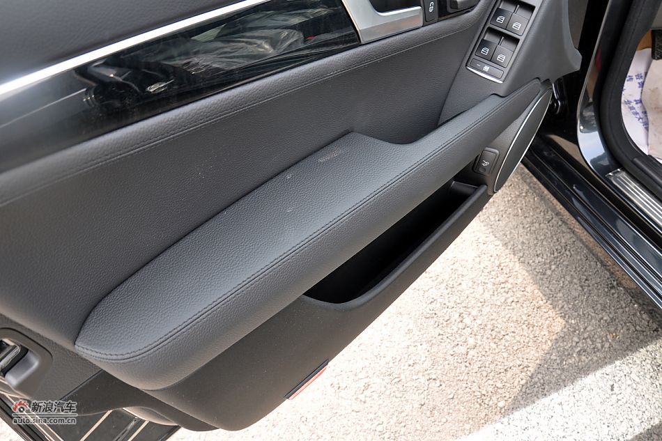 2011款奔驰C级高清到店实拍