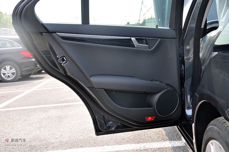 2011款奔驰C级高清到店实拍