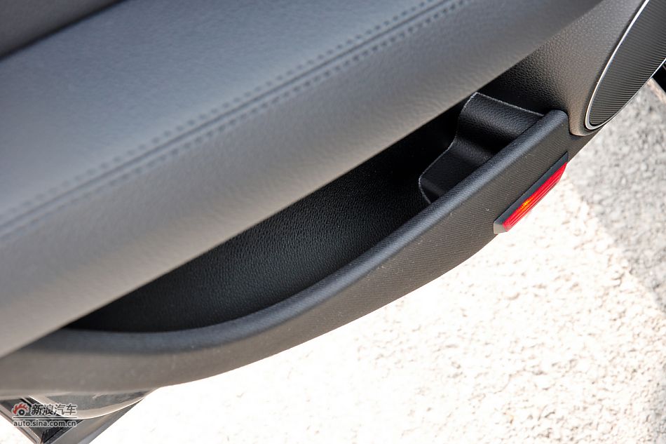 2011款奔驰C级高清到店实拍