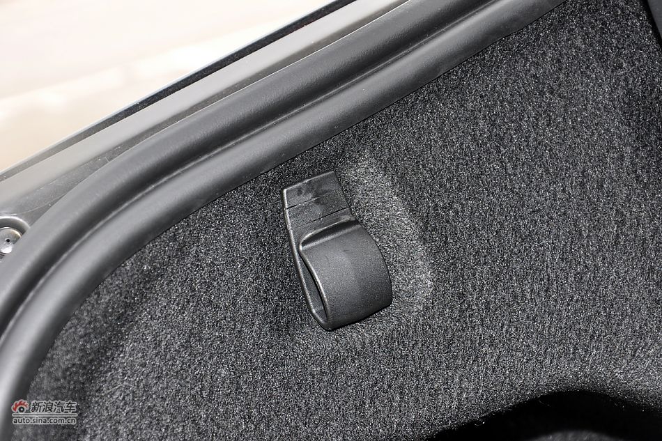 2011款奔驰C级高清到店实拍