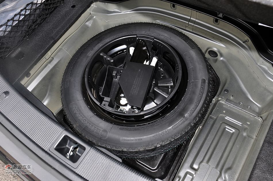 2011款奔驰C级高清到店实拍