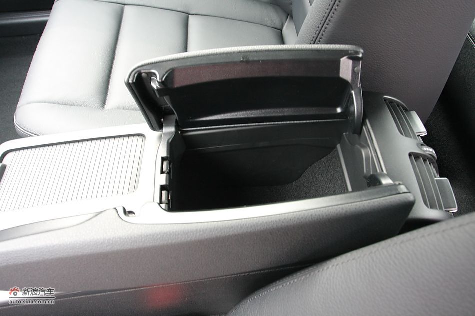 2010款奔驰C260 CGI运动型