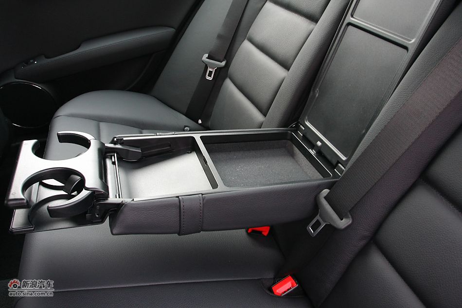 2010款奔驰C260 CGI运动型