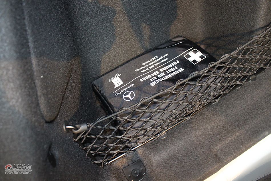 奔驰C180K经典型