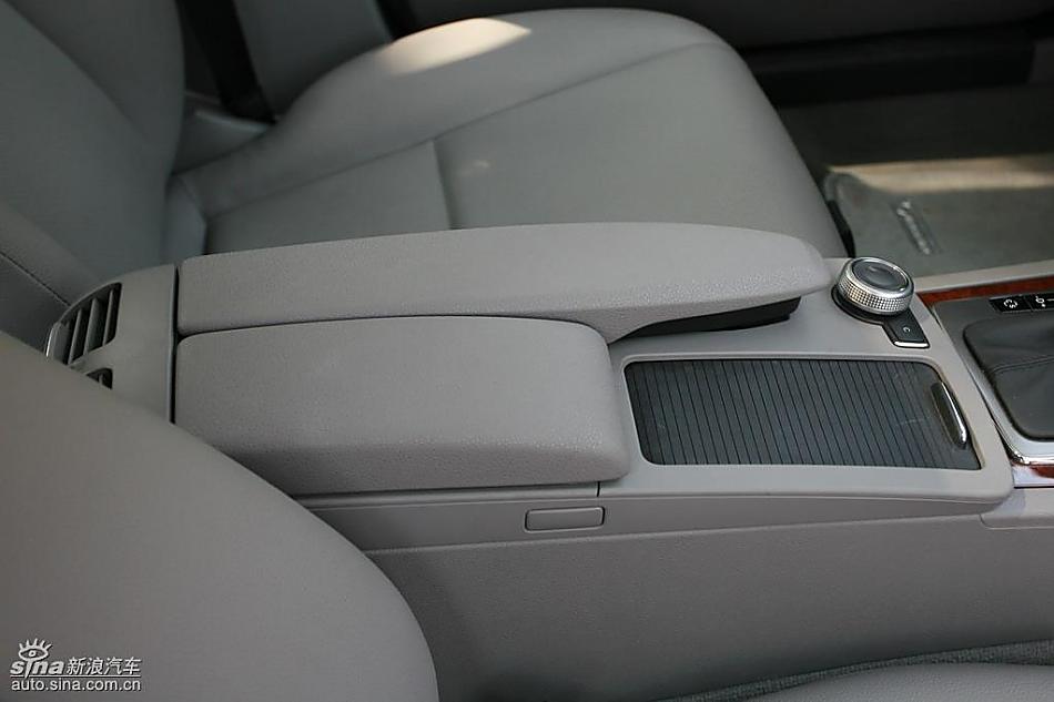 奔驰C200K试驾实拍