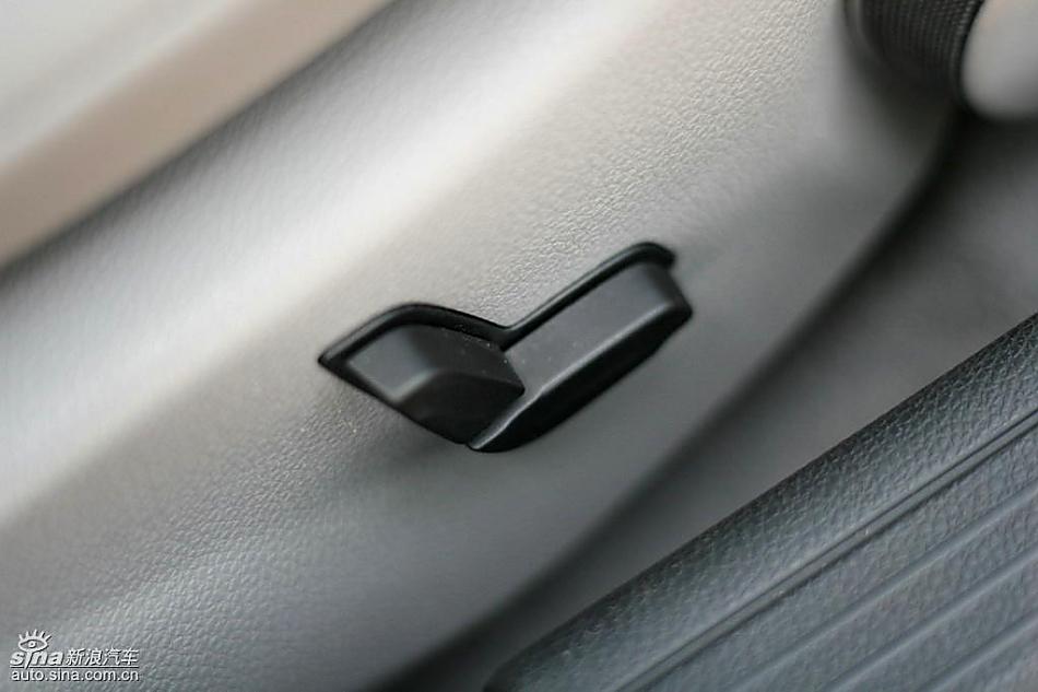 奔驰C200K试驾实拍