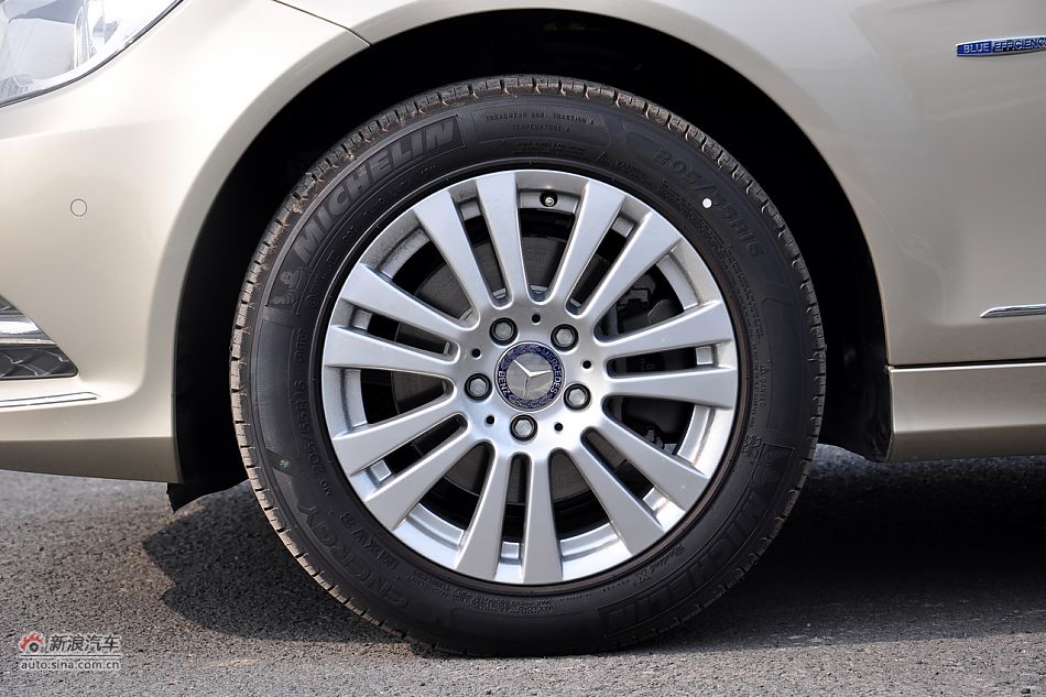 2011款奔驰C级高清到店实拍