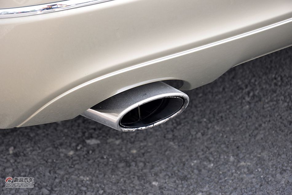 2011款奔驰C级高清到店实拍