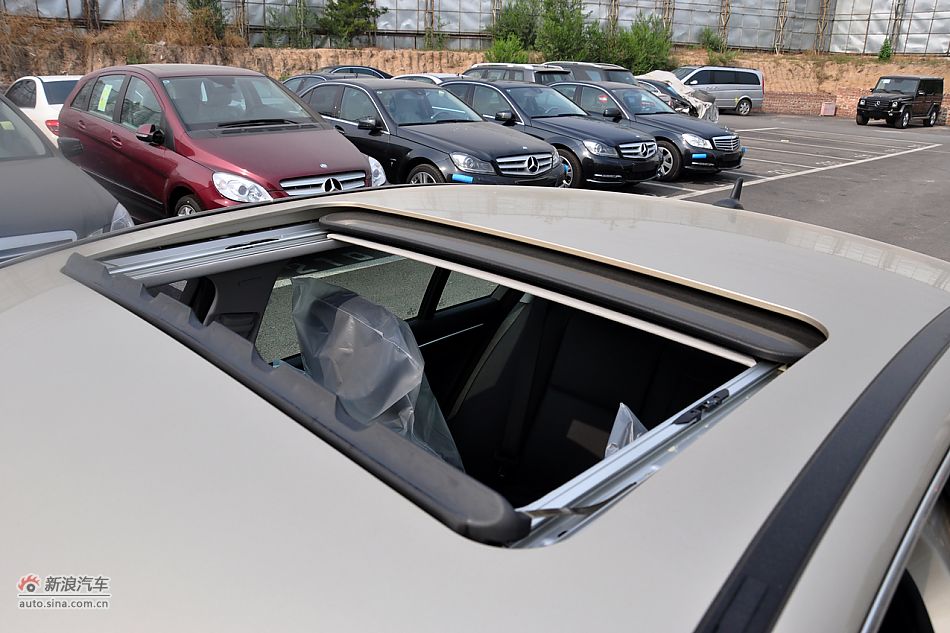 2011款奔驰C级高清到店实拍