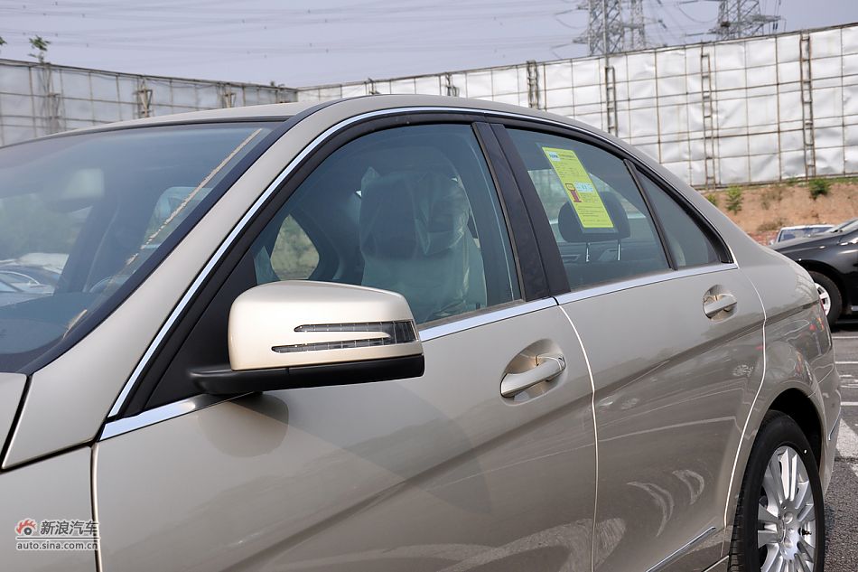 2011款奔驰C级高清到店实拍