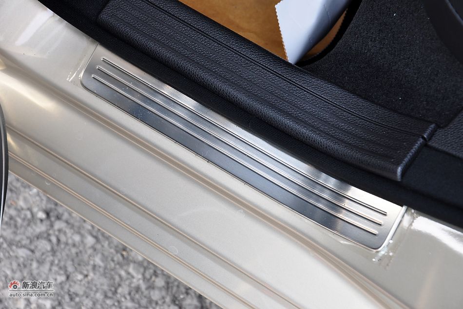 2011款奔驰C级高清到店实拍