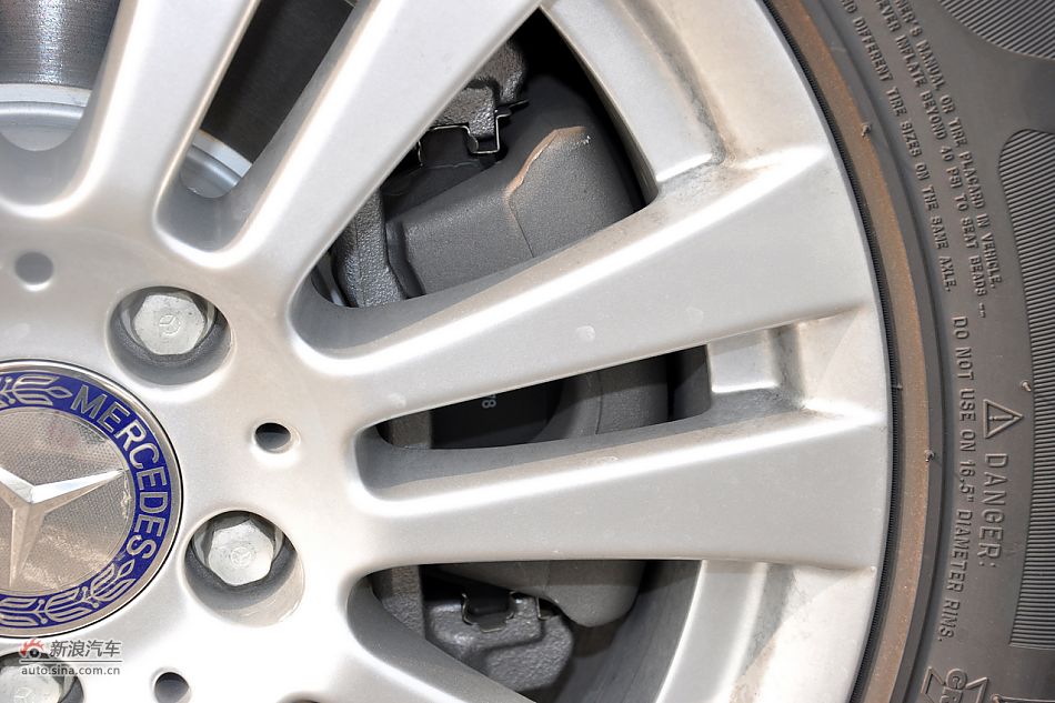 2011款奔驰C级高清到店实拍