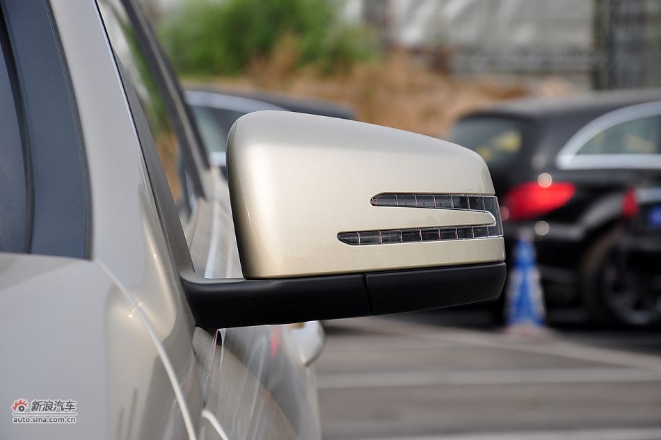 2011款奔驰C级高清到店实拍